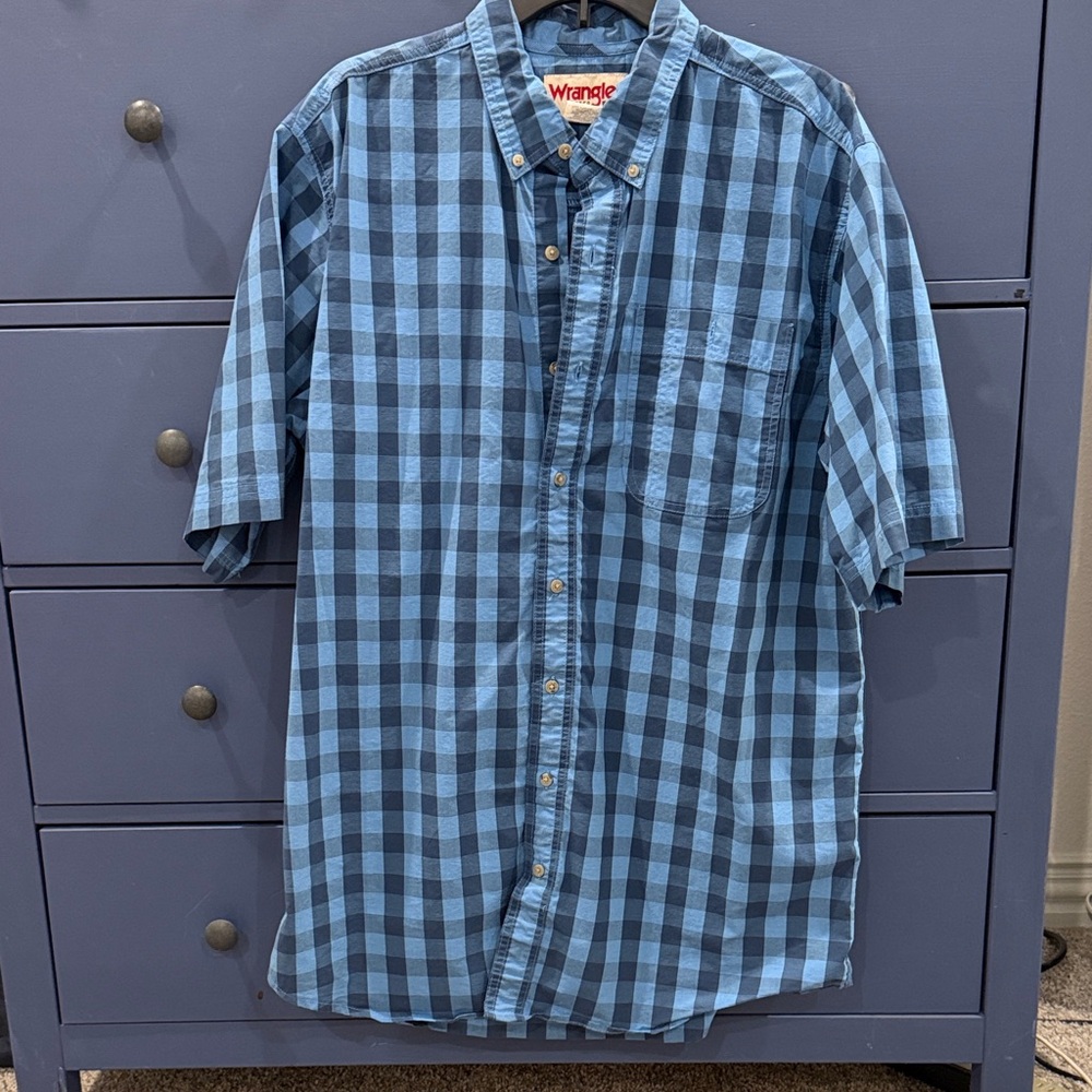 Wrangler Men's Blue Plaid Casual Shirt